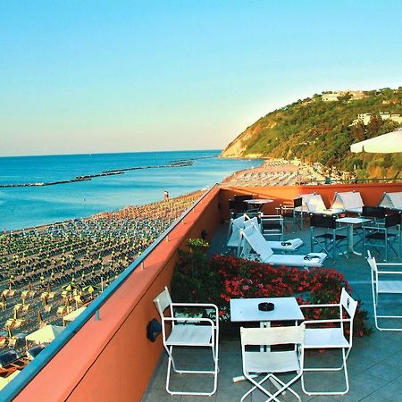 Giovanna Regina Hotel Габичче-Маре Экстерьер фото